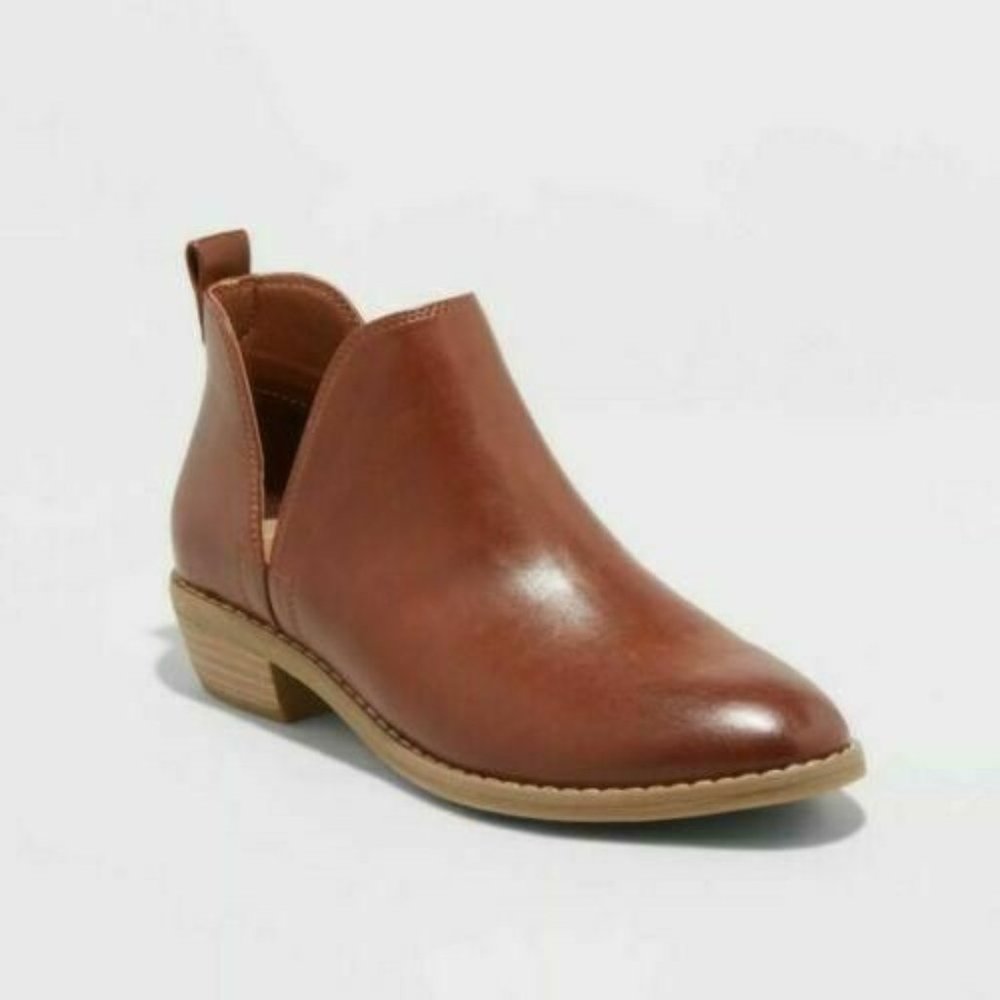 Universal Thread Women's Nora Cut Out Ankle Bootie Dark Cognac